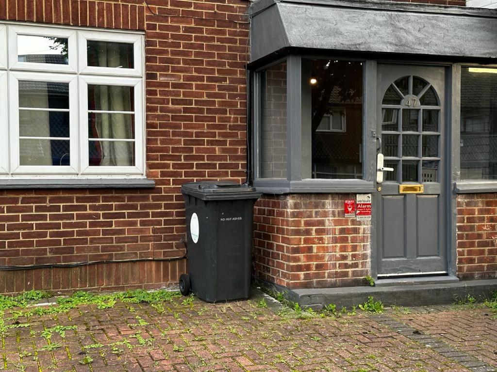 London Comfy Doubles Aparthotel Buitenkant foto